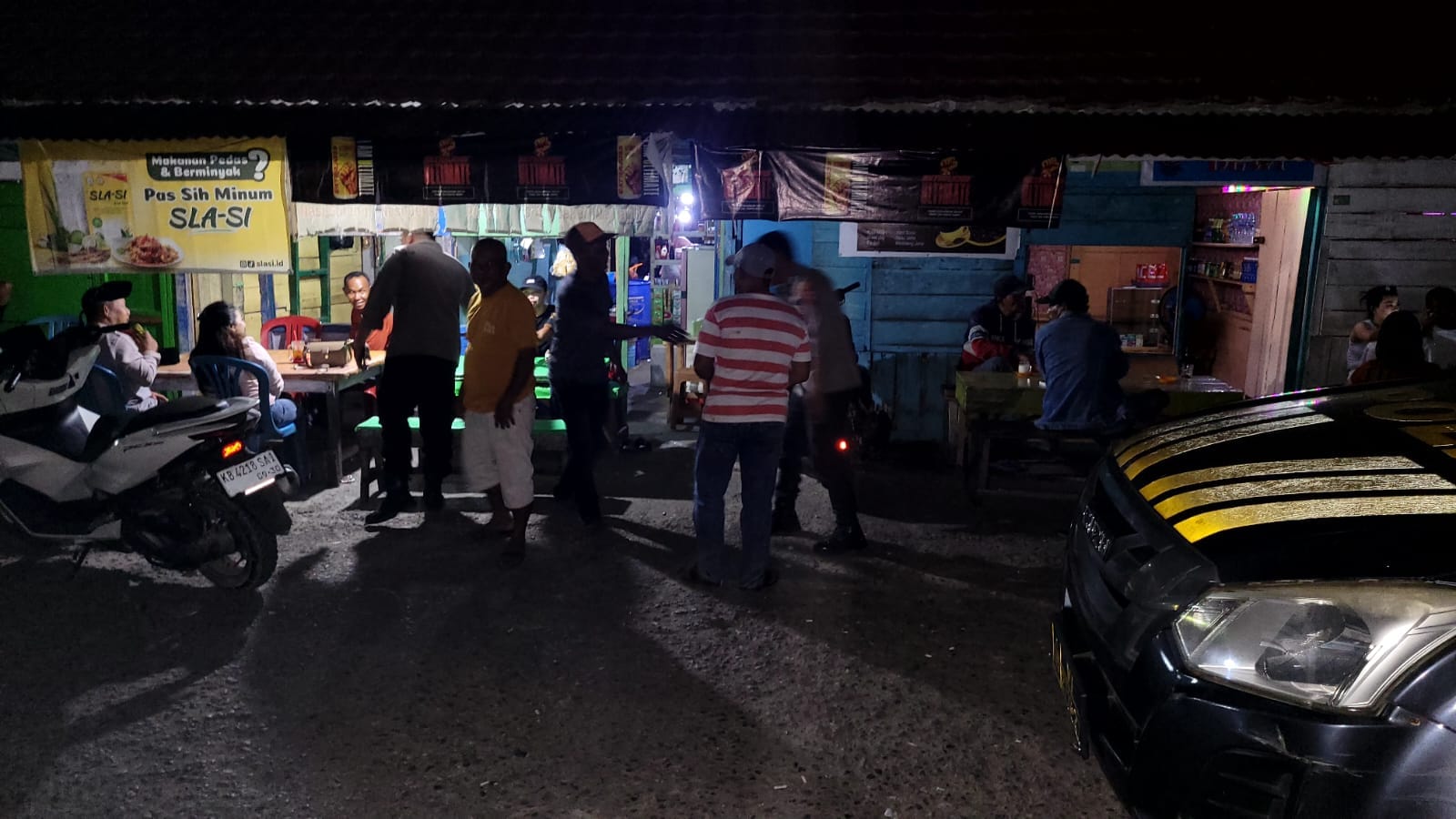Polisi Hadir di Tengah Warga, Patroli Enggang Jaga Kamtibmas Pontianak Utara