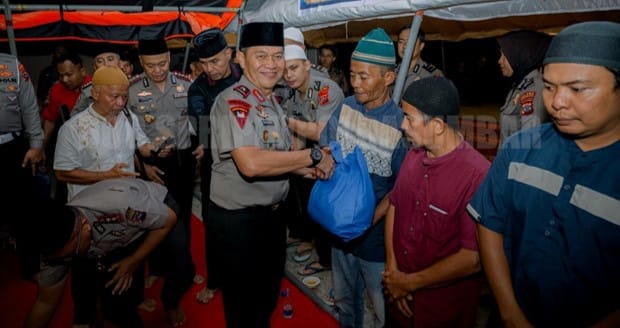 Dari Buka Puasa hingga Bantuan Sosial, Safari Ramadan Wakapolda Sumbar Sentuh Warga Terdampak