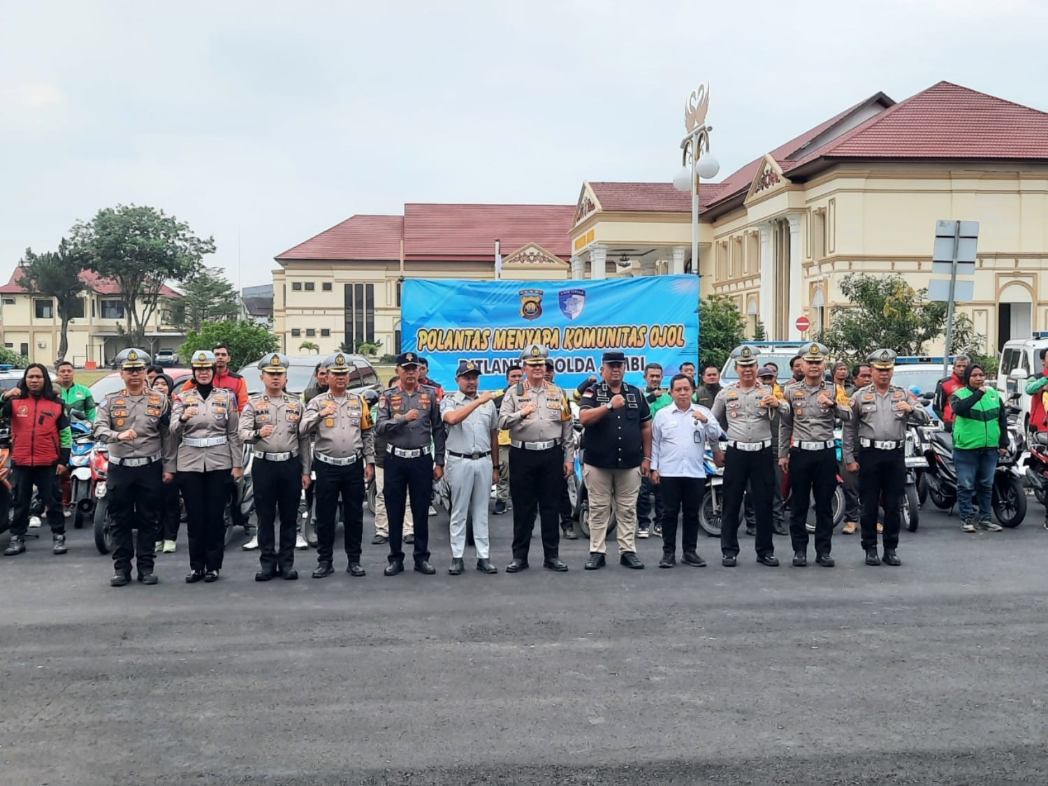 Ditlantas Polda Jambi Rangkul Komunitas Ojol Dukung Kamseltibcarlantas