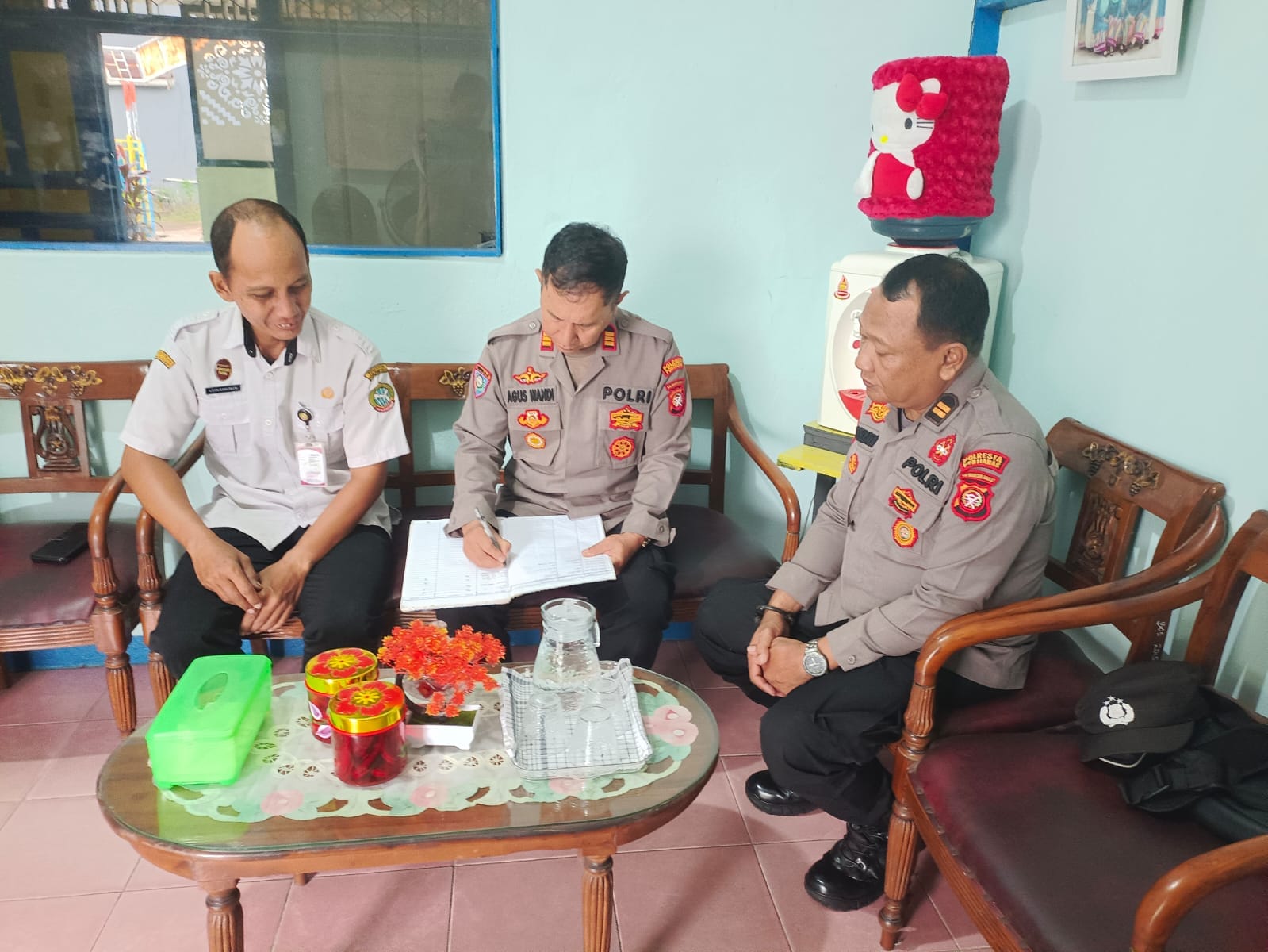 Polresta Pontianak Perkuat Pemolisian Masyarakat Pelajar Lewat MoU dengan SD Negeri