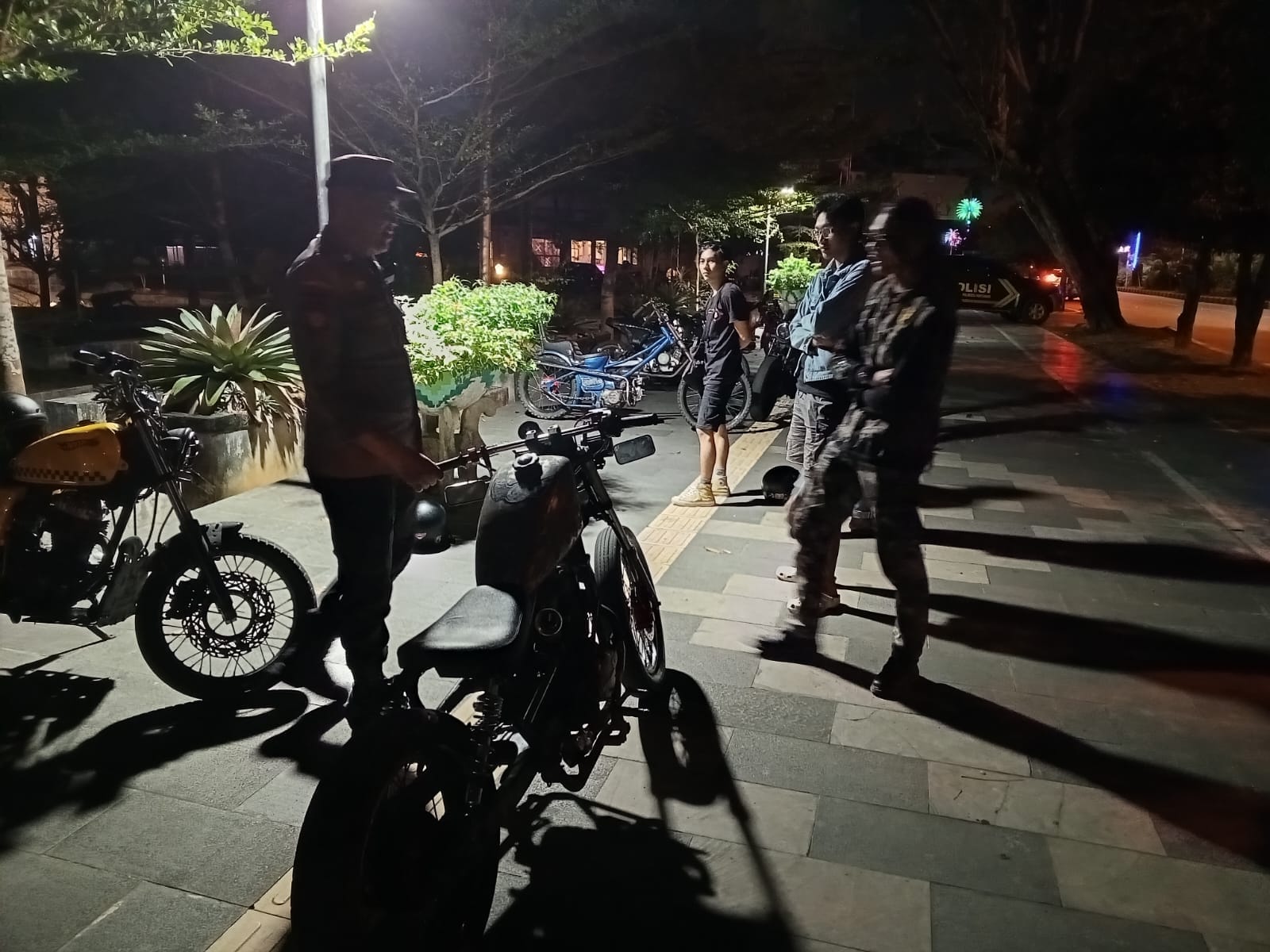 Cegah Balap Liar, Polsek Pontianak Selatan Laksanakan Patroli Stasioner di Ahmad Yani