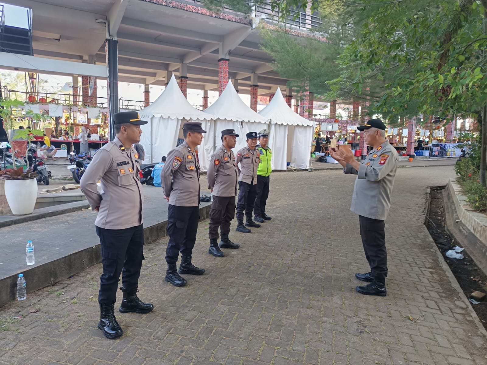 Polresta Pontianak Siagakan Personel Amankan Road Show Kuliner di Rumah Radang