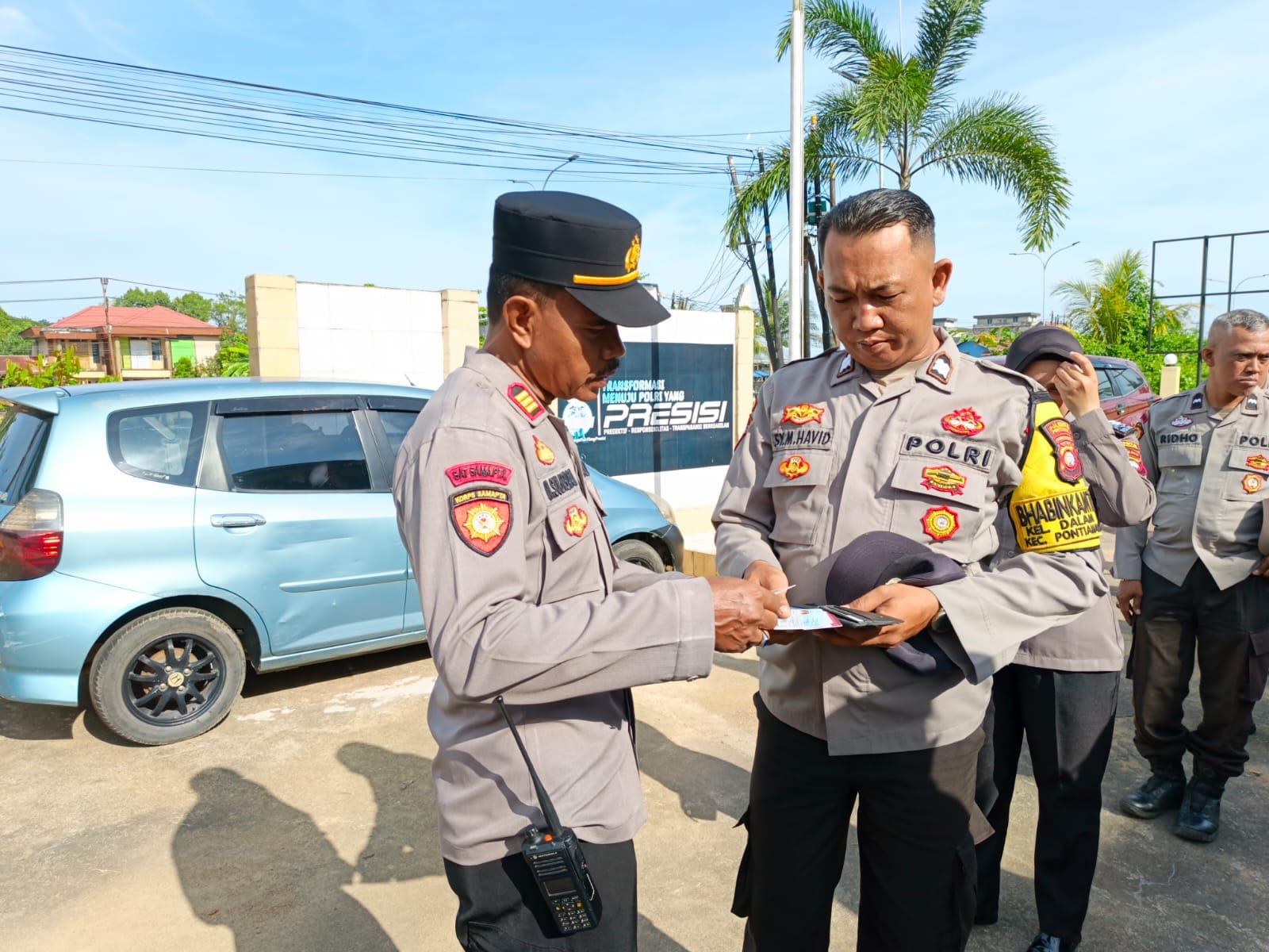 Kapolsek Pontianak Timur Gelar Pemeriksaan Sikap Tampang Personel