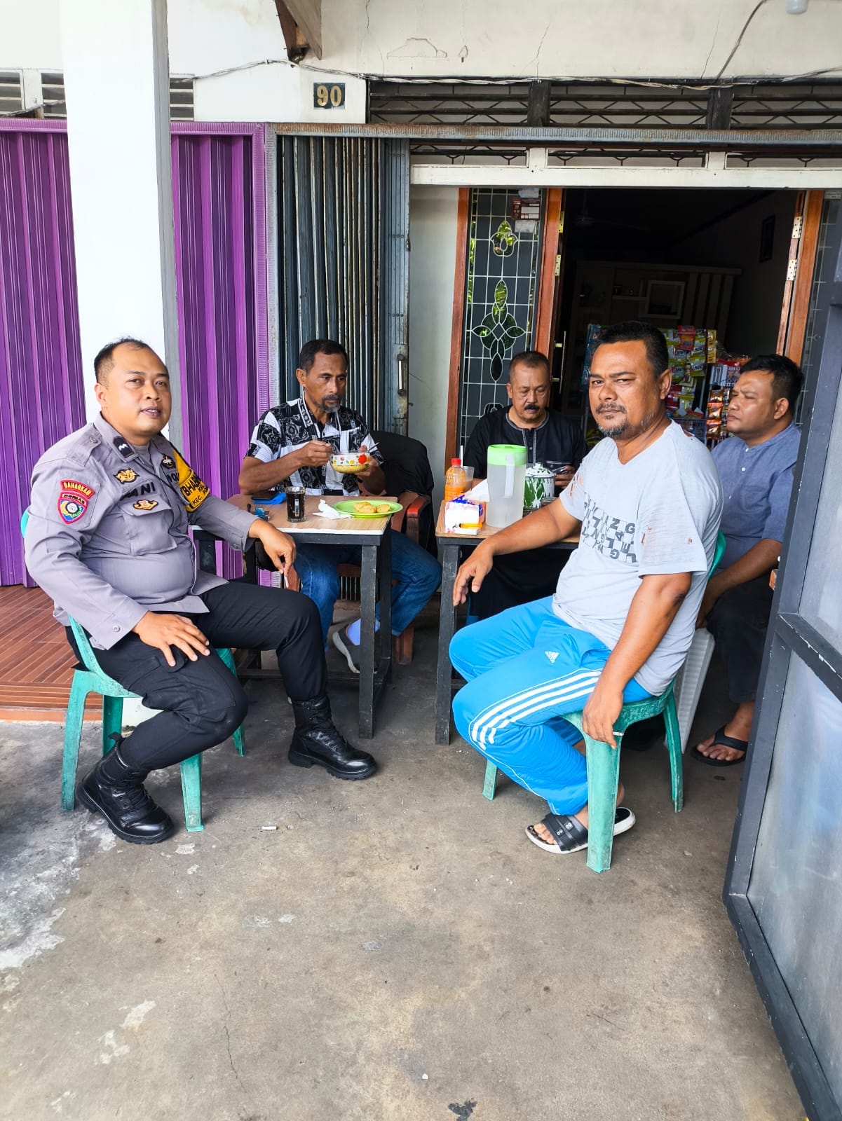 Pererat Kemitraan, Bhabinkamtibmas Polsek Pontianak Kota Lakukan Sambang Wilayah