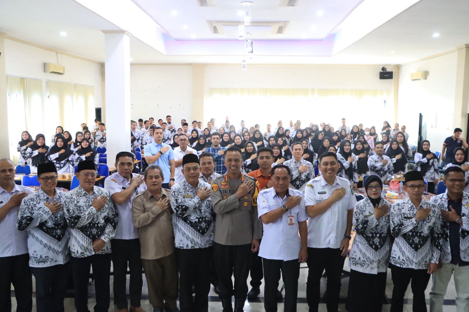 Libatkan Tenaga Pendidik, Kapolresta Pontianak Perkuat Pencegahan Ideologi Ekstrem