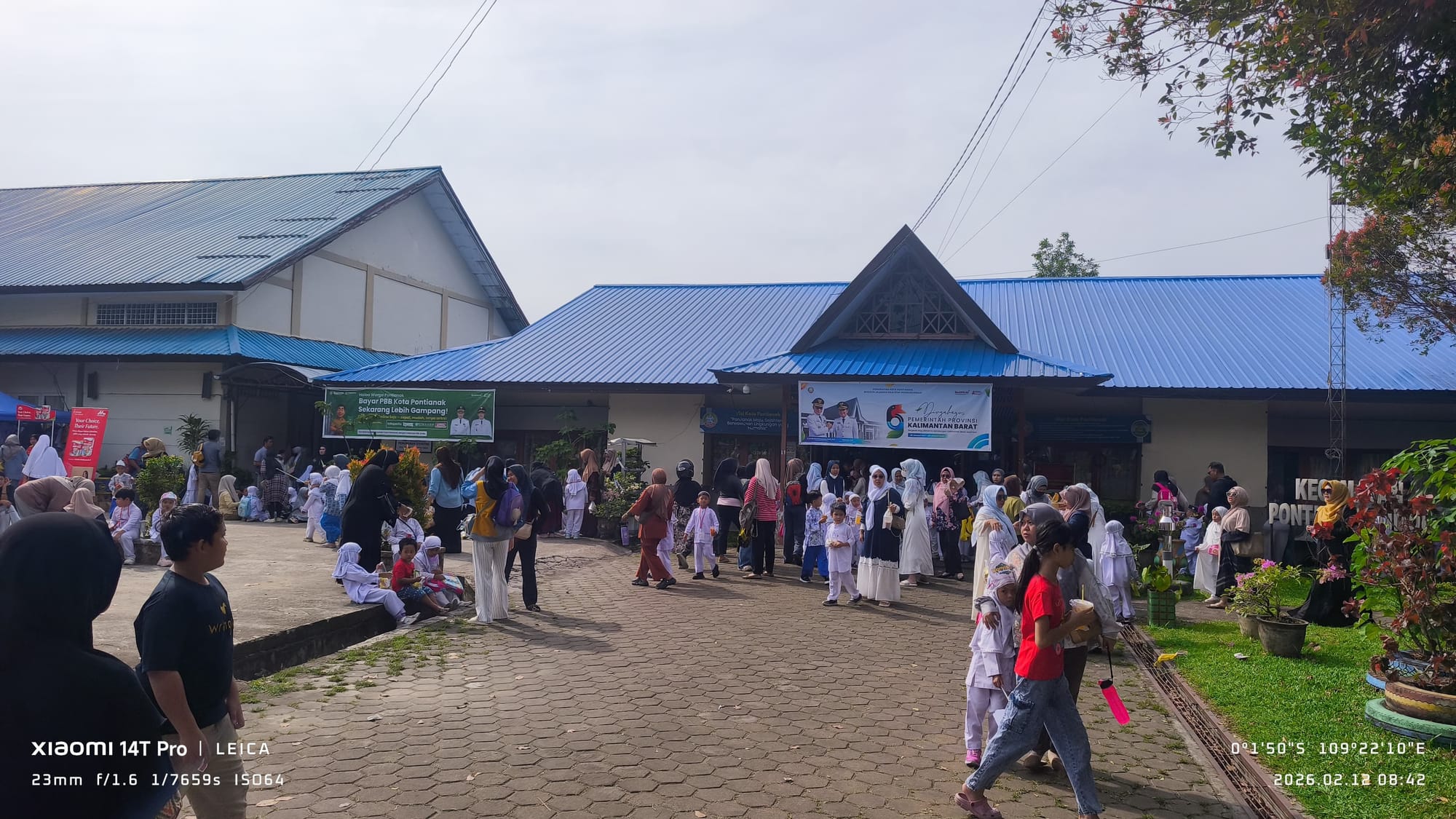Personel Binmas Siaga Kawal Pawai Ta’aruf Tingkat Kecamatan Pontianak Timur
