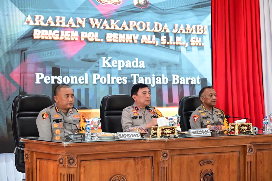 Kunker ke Dua Polres, Wakapolda Jambi Tegaskan Disiplin Internal dan Optimalisasi Layanan Publik