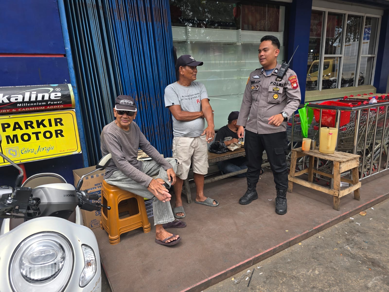 Kriminalitas Diantisipasi Sejak Dini, Polisi Pontianak Barat Gencarkan Patroli Siang Hari