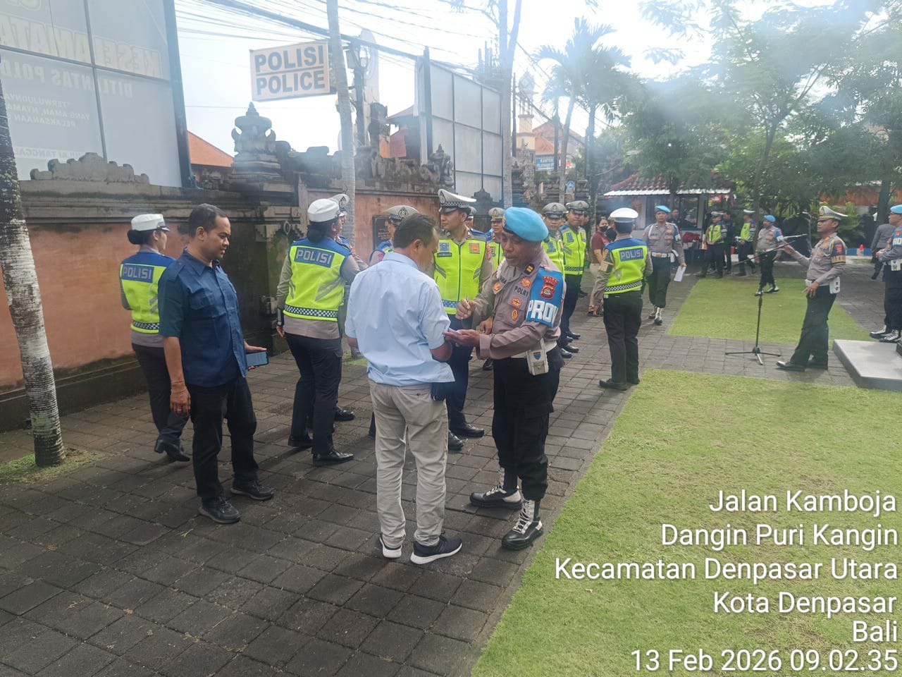 Pastikan Kesiapan Lakgas Propam Cek Personil Ops Keselamatan