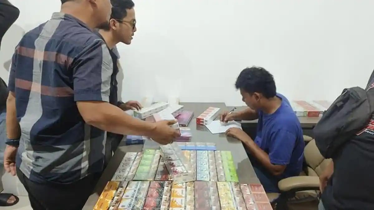 Terbongkar! Modus Truk Tanpa Sopir Simpan 1,9 Juta Batang Rokok Ilegal