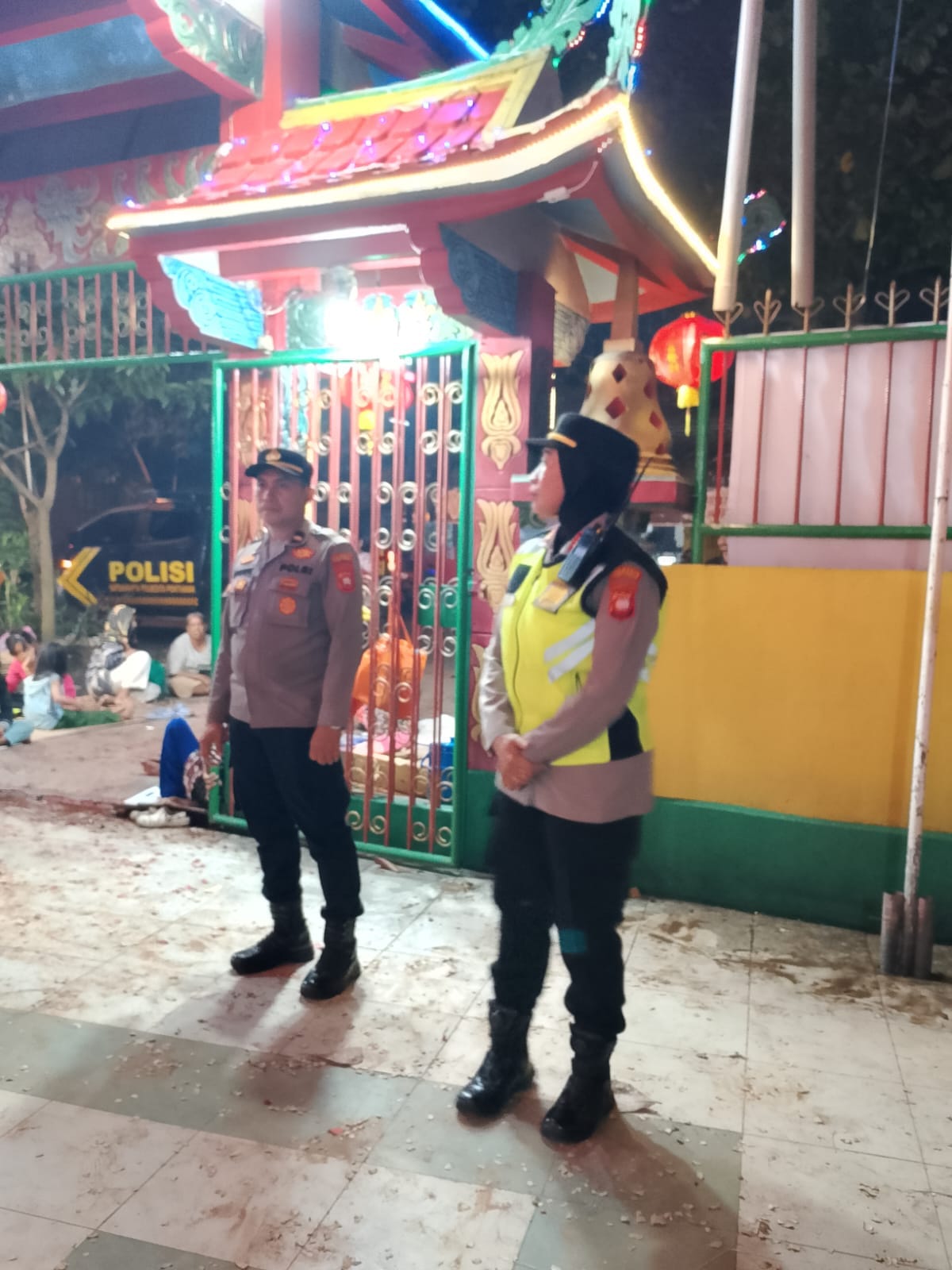 Patroli Malam Imlek Dipimpin Langsung Kapolsek Pontianak Selatan, Warga Apresiasi Kehadiran Polisi