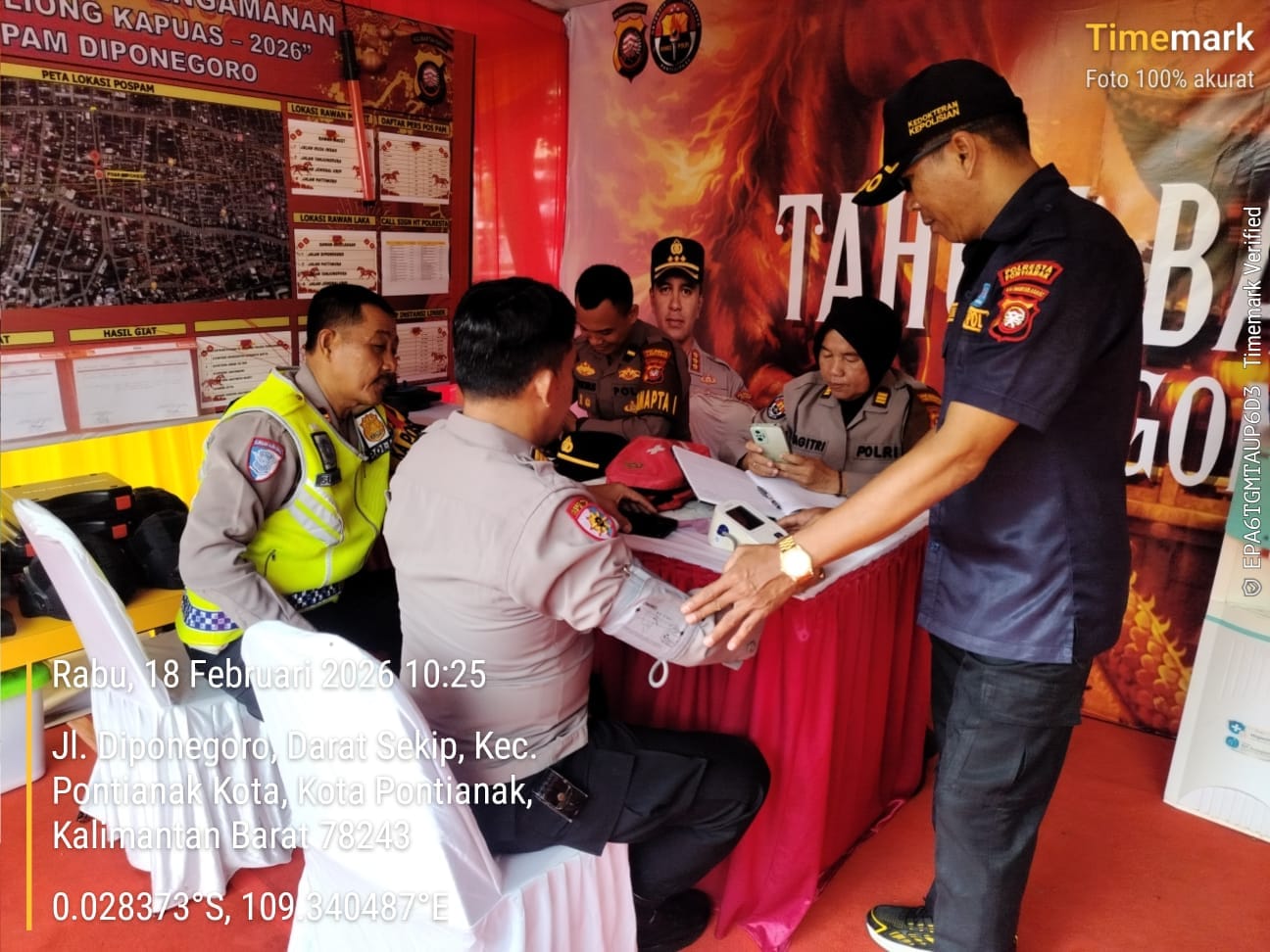 Dokkes Ops Liong Kapuas Turun Langsung Periksa Kesehatan Petugas Pengamanan