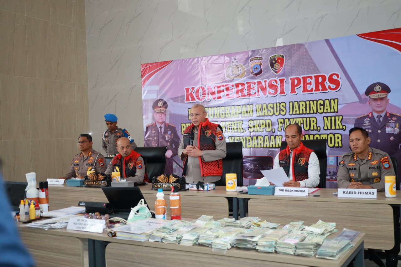 Jaringan Pemalsuan STNK dan BPKB di Kalsel Terungkap, 6 Pelaku Diamankan Polisi