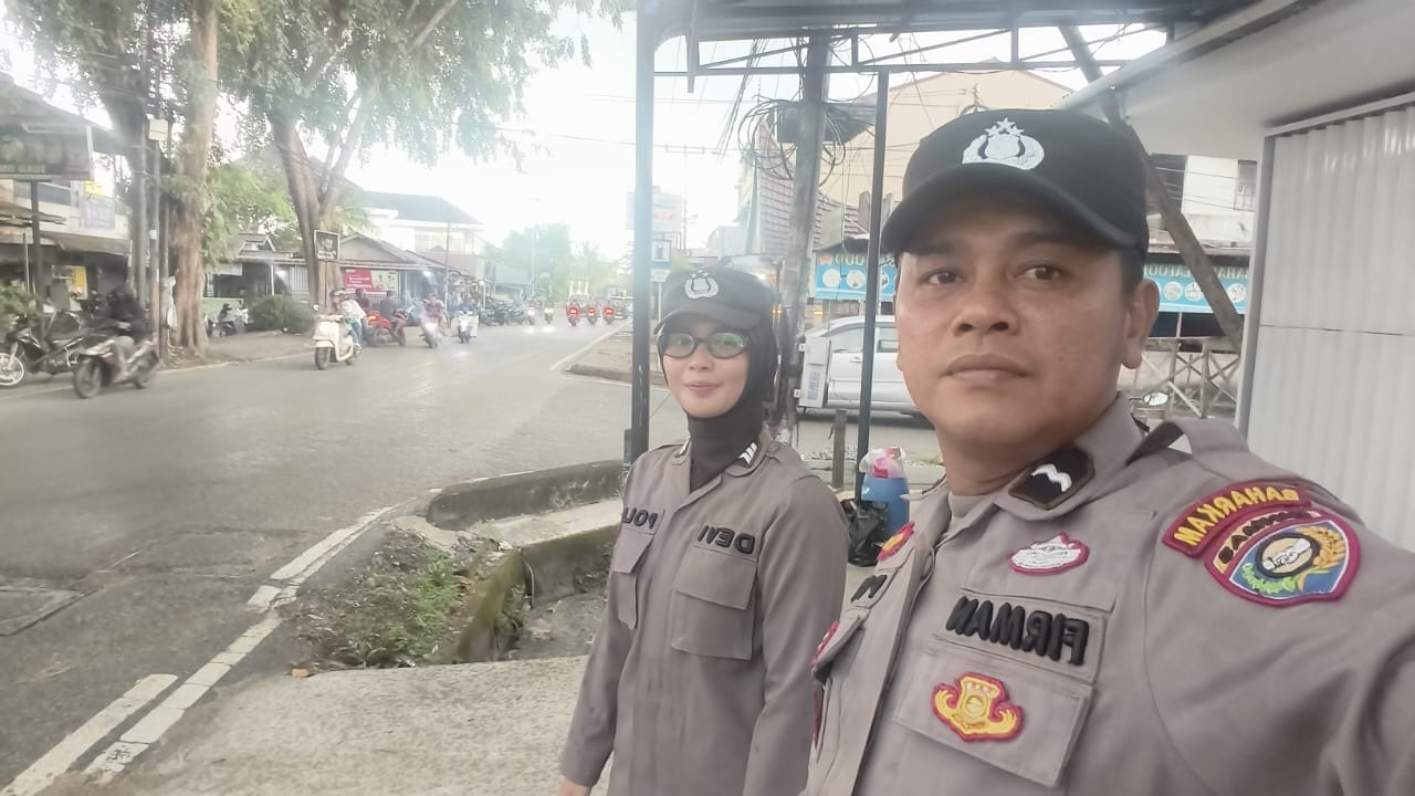 Polsek Pontianak Timur Intensifkan Pengamanan di Pasar Juadah demi Kenyamanan Warga