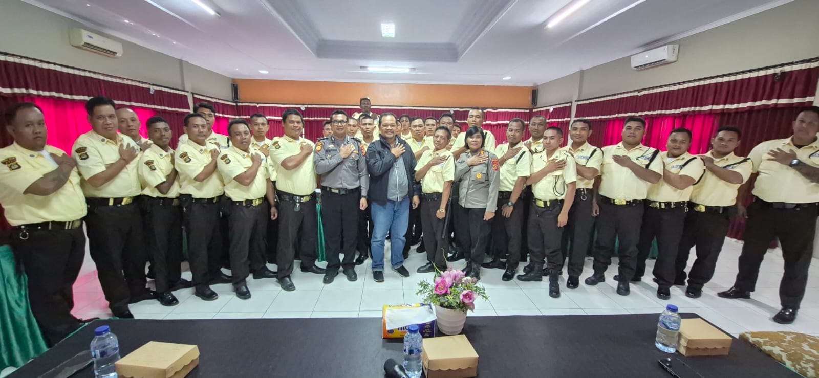 Polda Bali Perkuat Sinergitas Satpam dan Polri Lewat Program Jumat Curhat di Denpasar