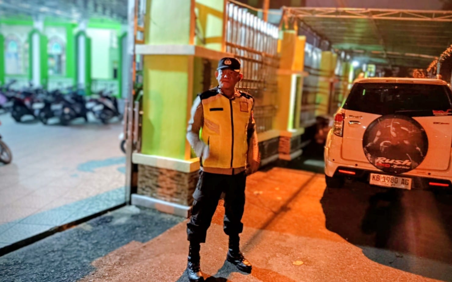 Antisipasi Gangguan Kamtibmas, Polsek Pontianak Kota Intensifkan Patroli Subuh