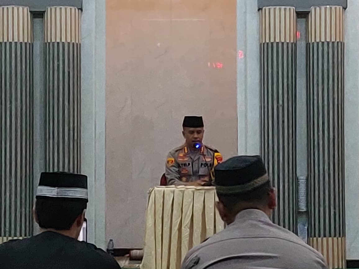 Safari Subuh Ramadhan, Kapolresta Pontianak Ajak Jamaah Waspada dan Peduli Lingkungan Sekitar