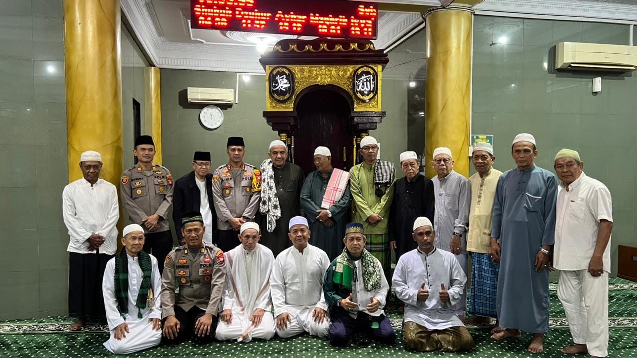 Subuh Keliling Kapolresta Pontianak: Warga Masjid Al-Falah Diajak Aktif Jaga Kamtibmas