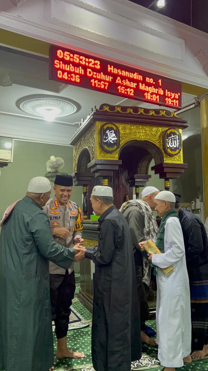 Perkuat Silaturahmi, Kapolresta Pontianak Sampaikan Pesan Kamtibmas di Masjid Al-Falah