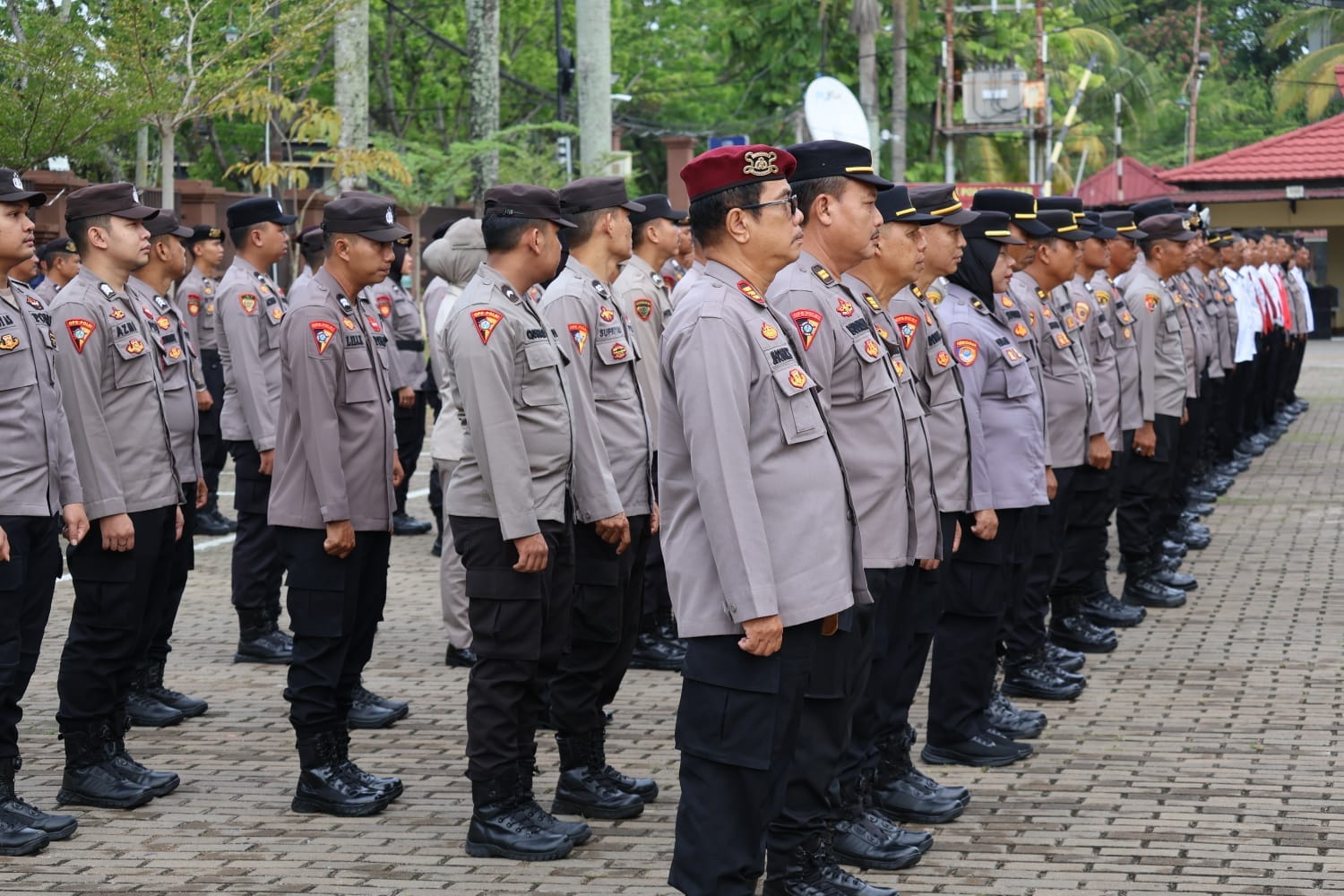 Pimpin Apel Pagi, Wakapolresta Pontianak Ingatkan Anggota Hindari Pelanggaran Sekecil Apa Pun