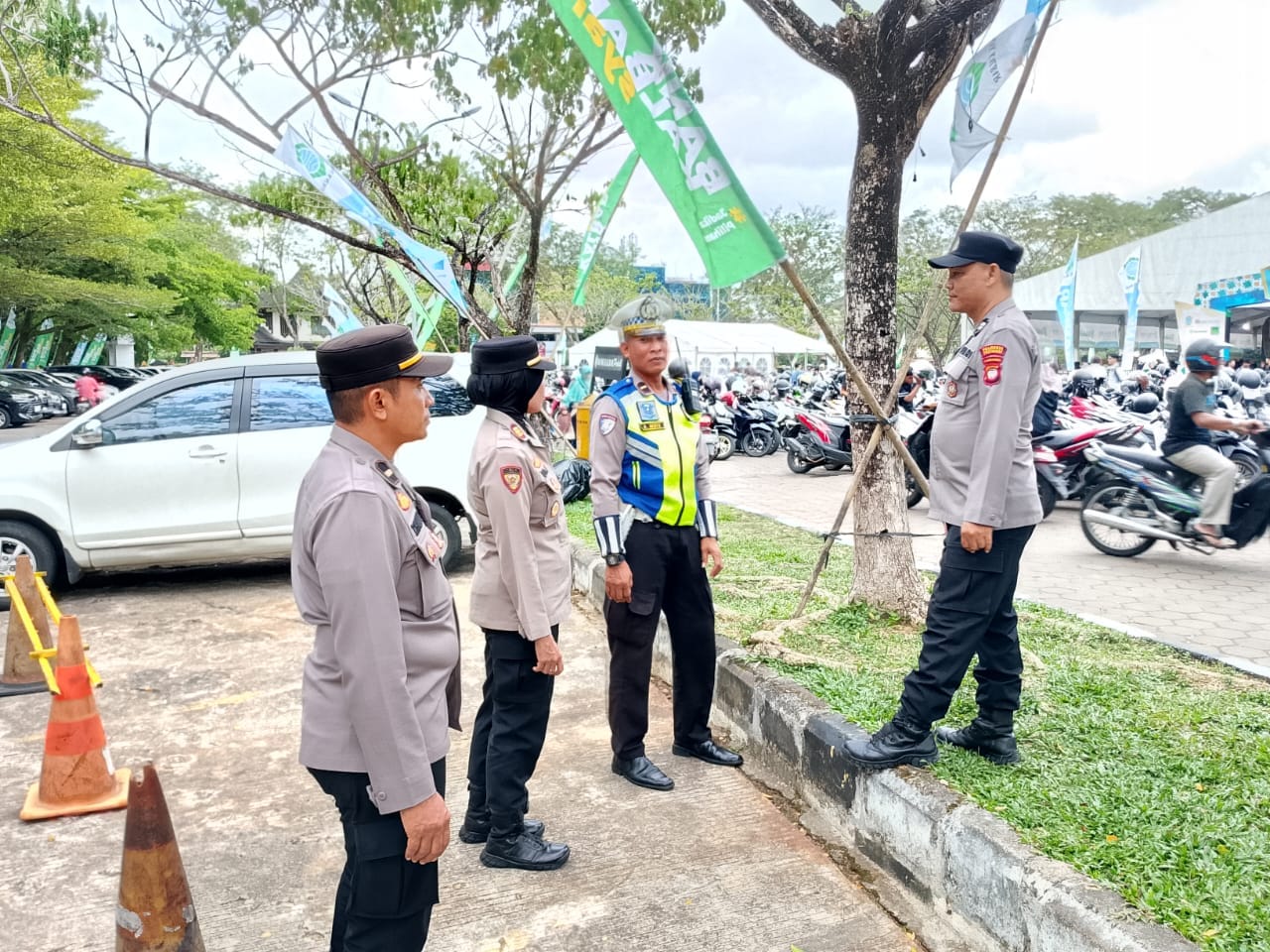 Jaga Ketertiban Ramadan, Kapolsek Intensifkan Patroli di Pasar Juadah Mujahidin