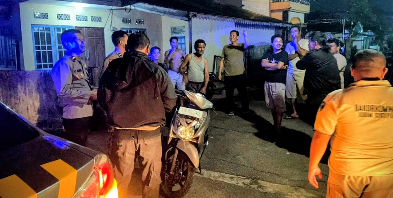 Rencana Bentrok Terendus, Polisi Temukan Sarung Berisi Batu di Lokasi Rawan