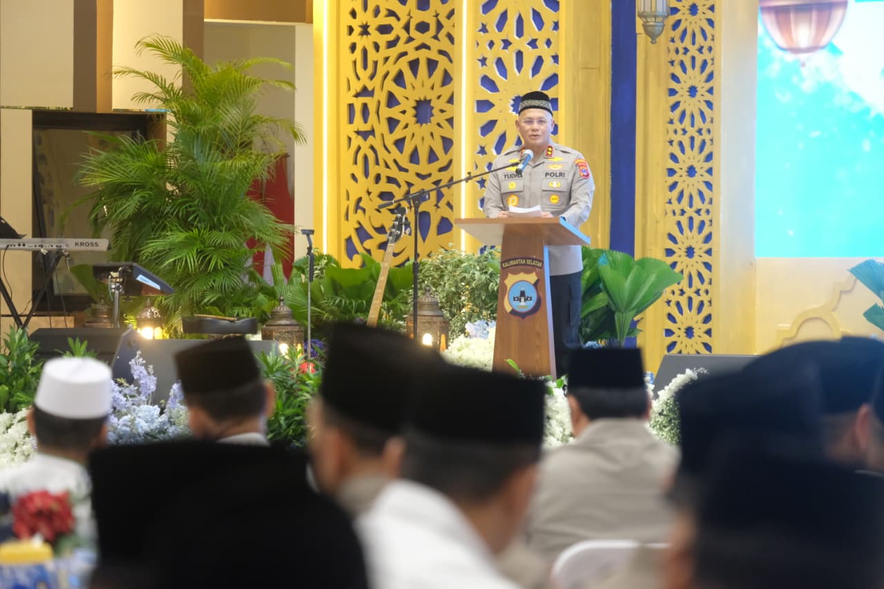 Perkuat Silaturahmi Ramadan, Kapolda Kalsel Santuni Anak Yatim dan Rangkul Insan Media di Momen Nuzulul Qur’an 1447 H