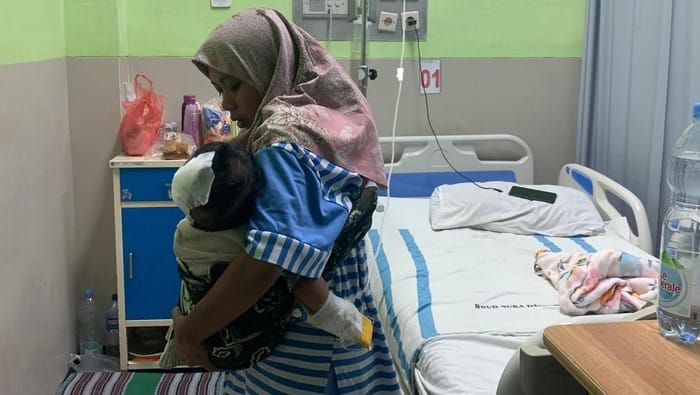 Kondisi Terkini Bayi 4 Bulan Korban Serangan Monyet Liar di Demak Mulai Membaik
