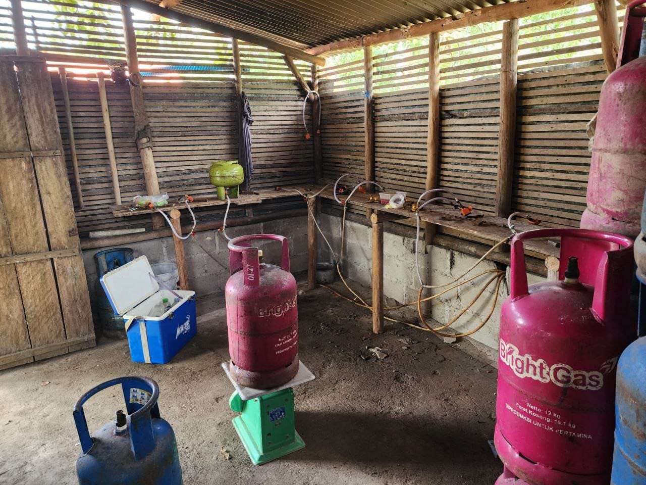 Ditreskrimsus Polda Babel Bongkar Oplos LPG Subsidi di Bangka, Pemilik Gudang Jadi Tersangka