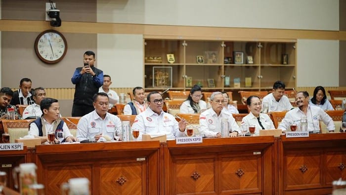 Hadiri RDP Komisi III DPR, Tiga Konfederasi Buruh Sepakat Polri Tetap di Bawah Presiden