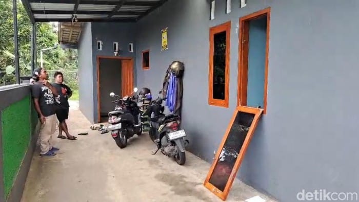 Rampok Bersenjata Tajam Sekap Sekeluarga di Banyumas