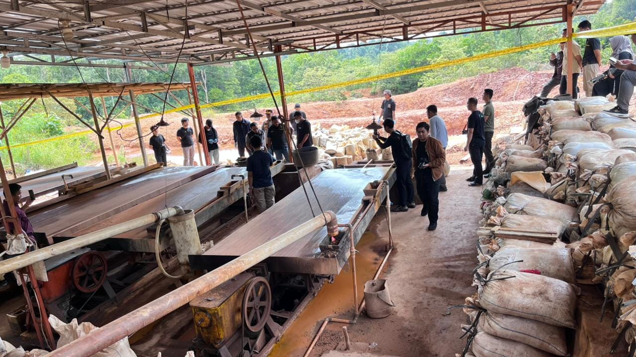 Sindikat Penambangan Liar Dibongkar, Pasir Timah Diselundupkan ke Malaysia