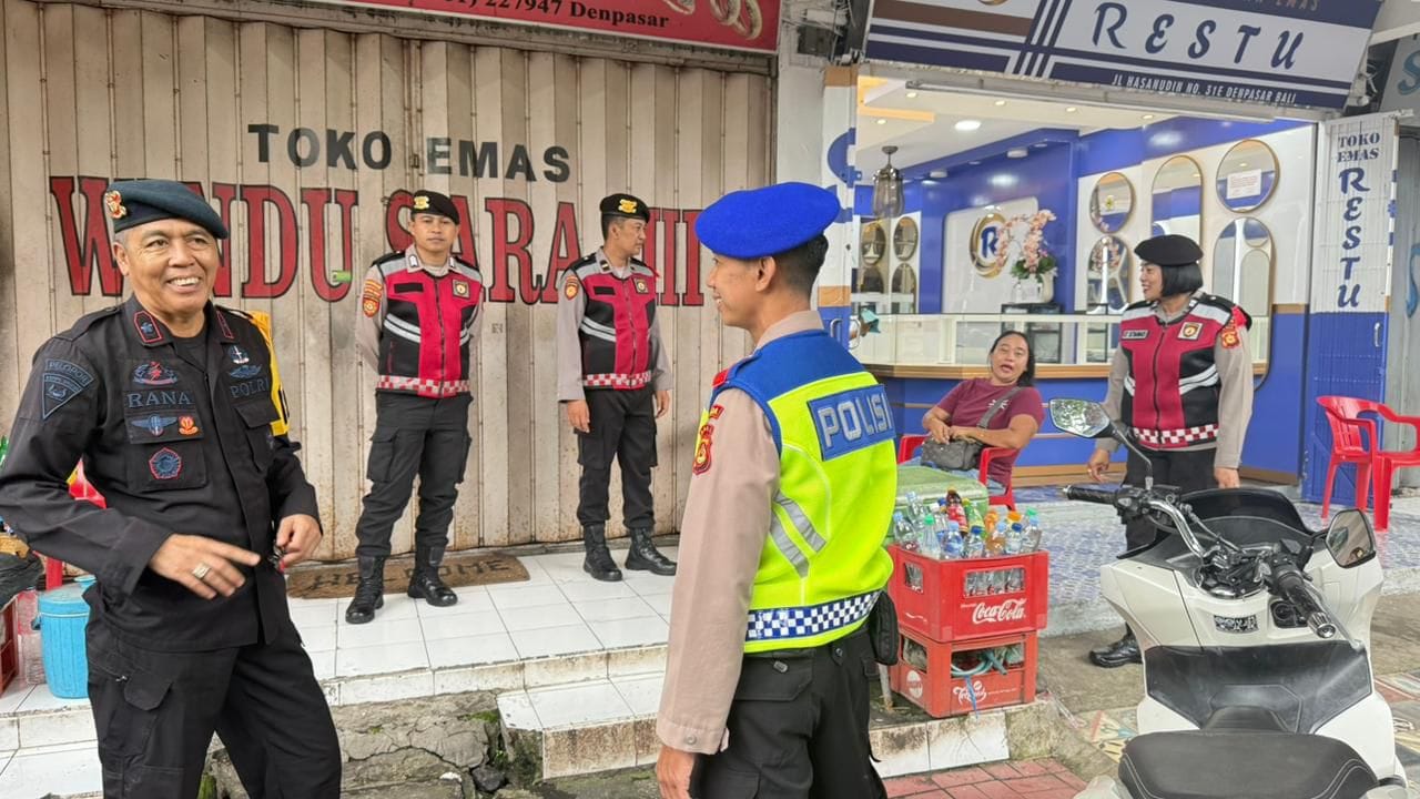 Jelang Hari Raya, Polda Bali Perkuat Patroli di Sentra Pertokoan Emas