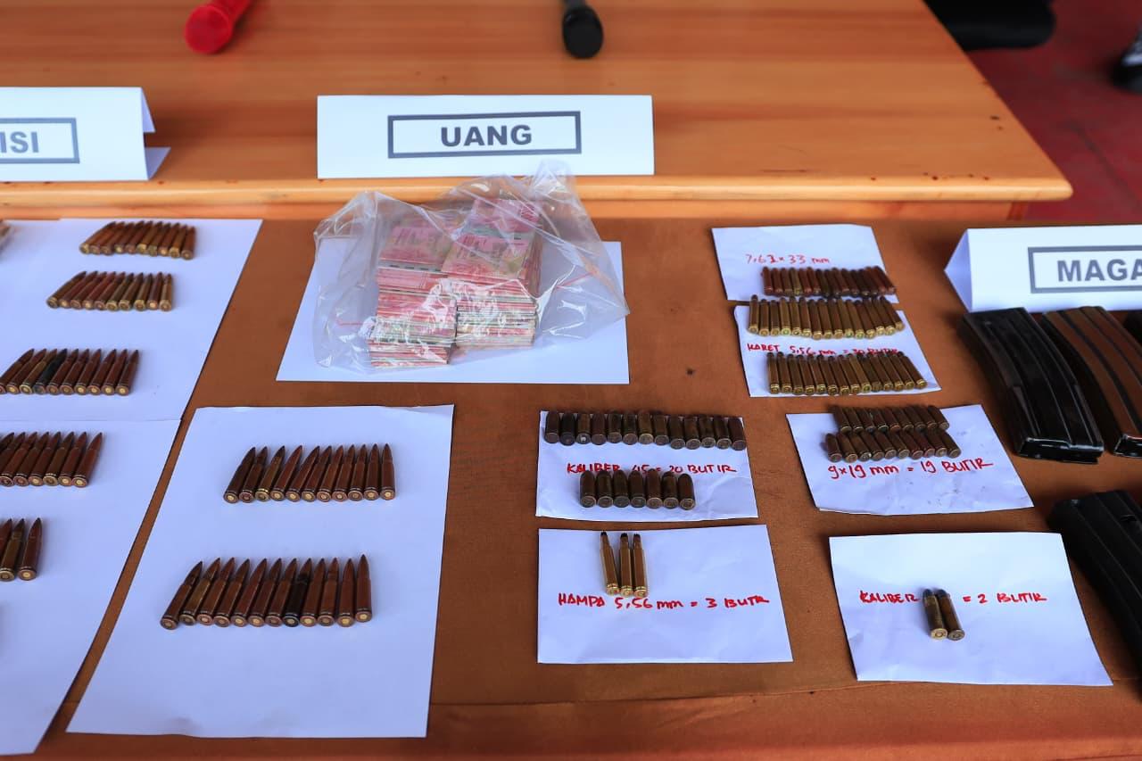 Kamp KKB di Nabarua Dibongkar Aparat Gabungan, Ratusan Amunisi dan Puluhan Juta Rupiah Diamankan