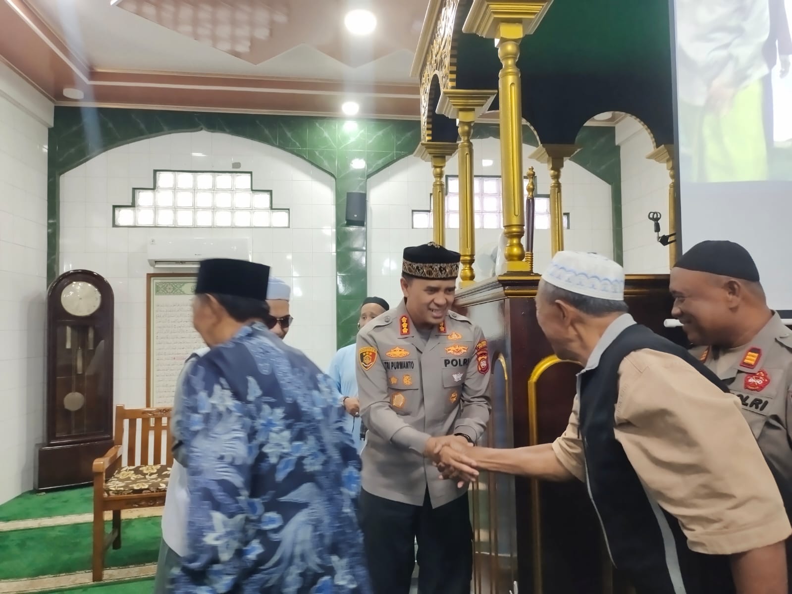 Safari Ramadan, Kapolresta Pontianak Sambangi Jamaah Masjid Syakirin