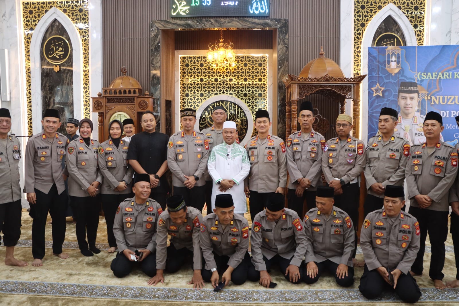 Polresta Pontianak Perkuat Kamtibmas Lewat Safari Ramadan dan Tausiah Ustadz Das’ad Latif