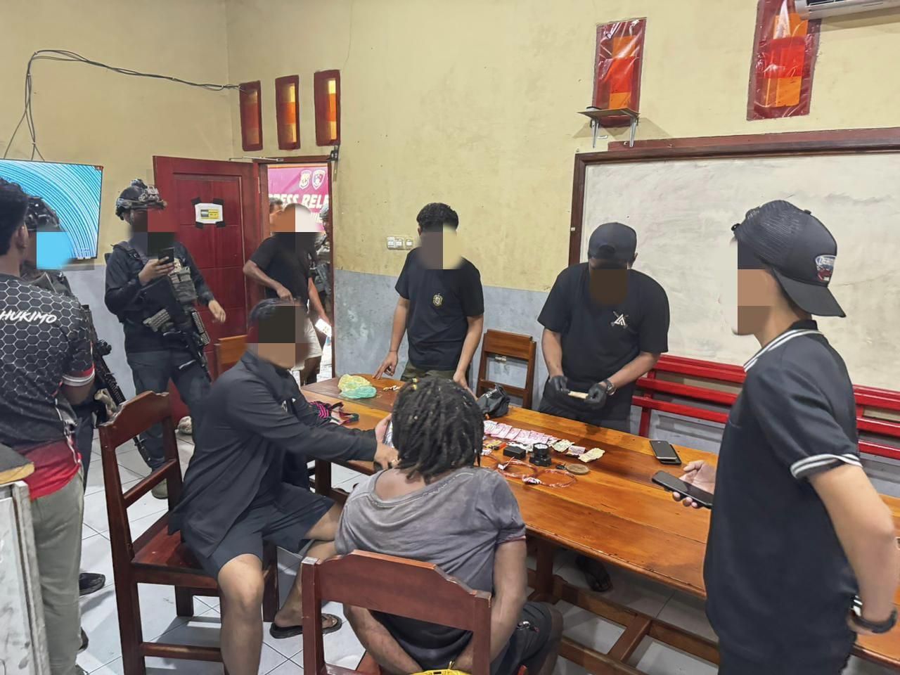 Satgas Damai Cartenz Tangkap Komandan KKB Kodap XVI Yahukimo, Tegaskan Penegakan Hukum Tanpa Kompromi