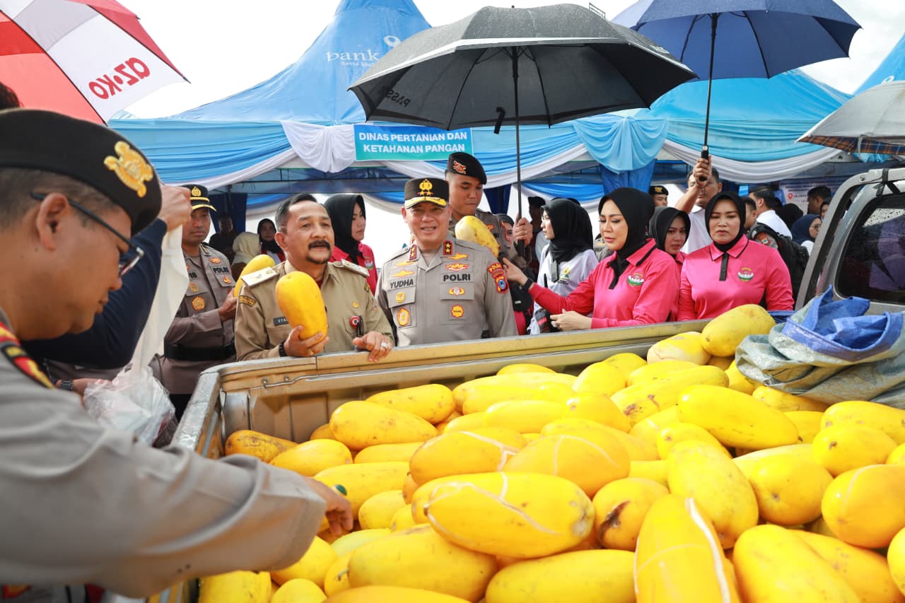 Jelang Lebaran, Polda Kalsel Hadirkan Pasar Murah bagi Masyarakat