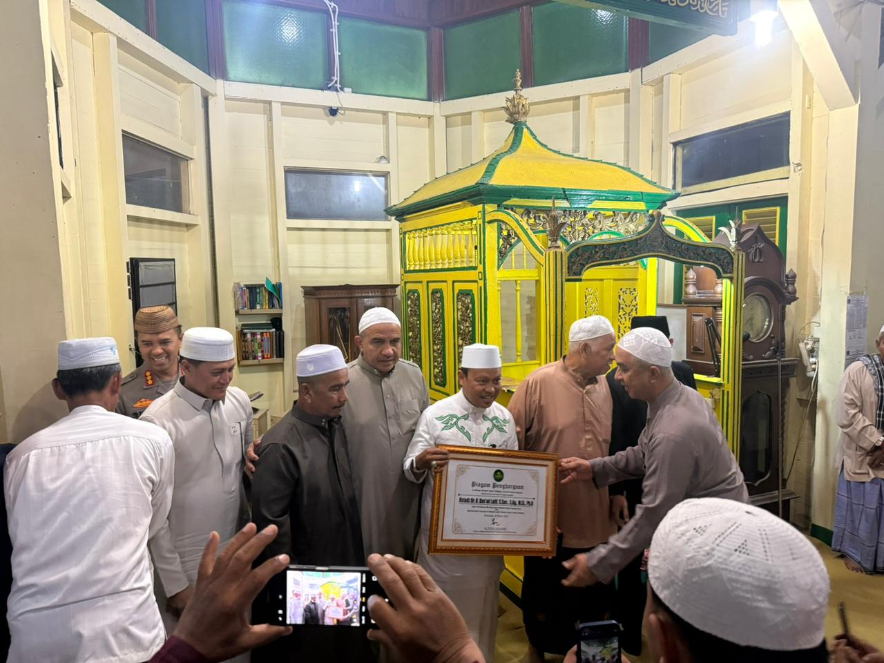 Kapolresta Pontianak Laksanakan Subuh Keliling dalam Safari Ramadan di Masjid Jami’