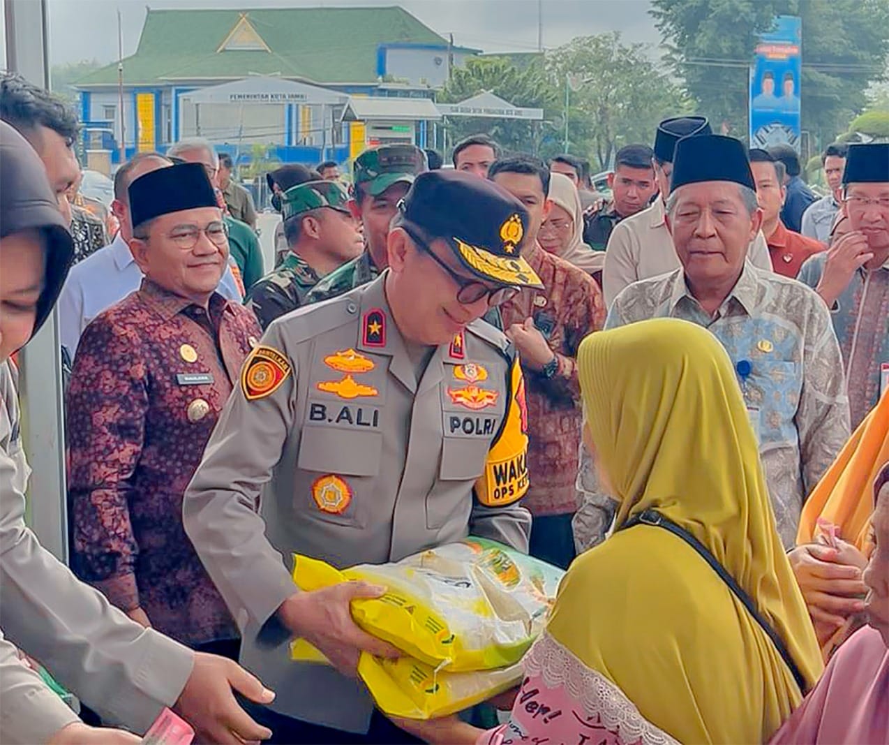 Jelang Idul Fitri, Polda Jambi Salurkan 16,5 Ton Beras Lewat Gerakan Pangan Murah