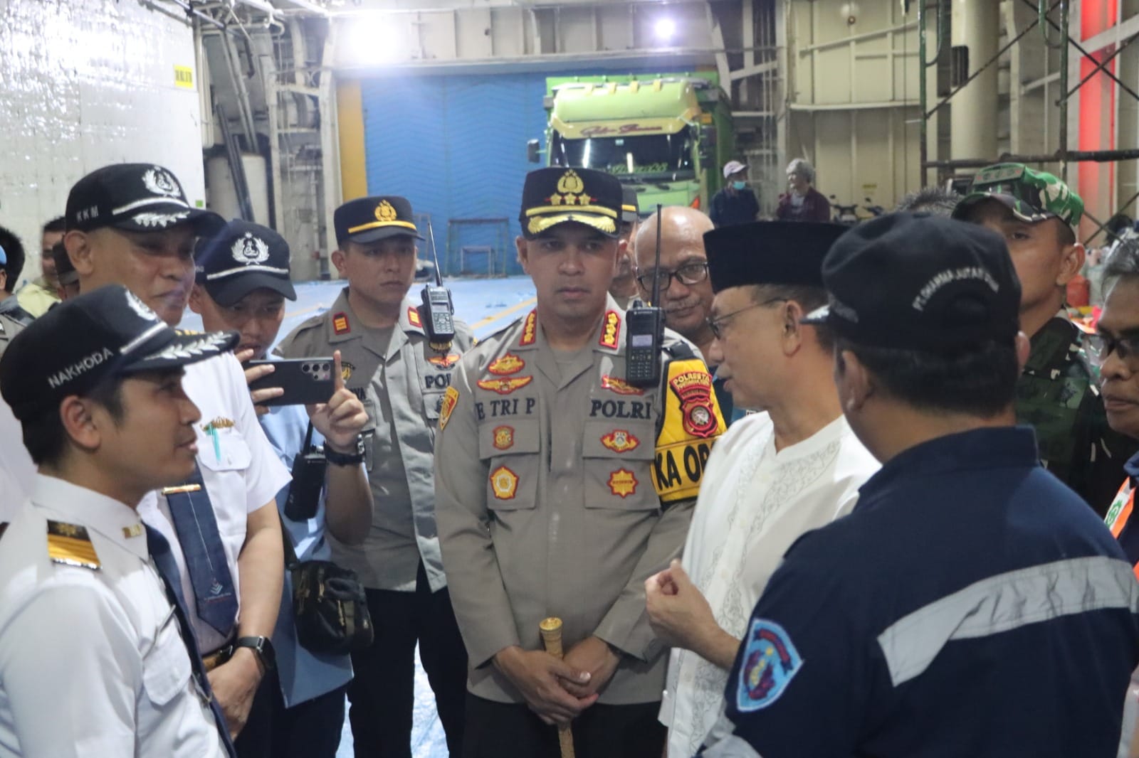 Arus Mudik Mulai Padat, Kapolresta Pontianak dan Forkopimda Tinjau Pelabuhan Dwikora