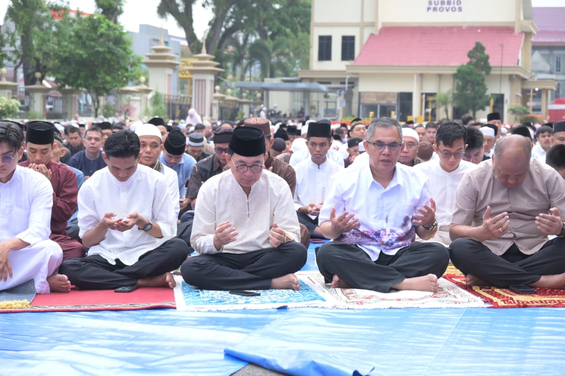 Polda Jambi Gelar Shalat Idul Fitri 1447 H, Berlangsung Khidmat dan Penuh Kebersamaan