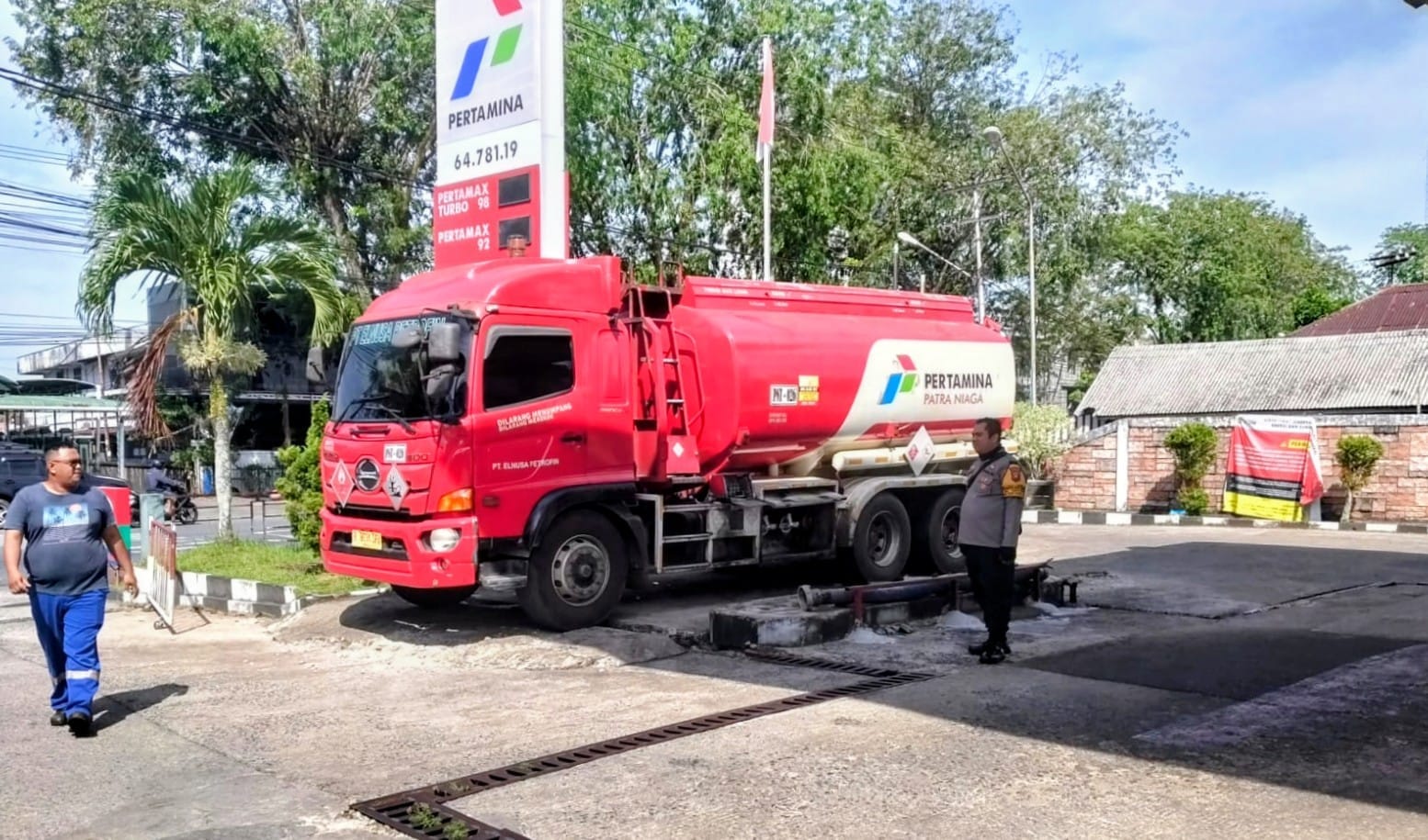 Antrian SPBU Normal, Polsek Pontianak Kota Tetap Laksanakan Pengamanan