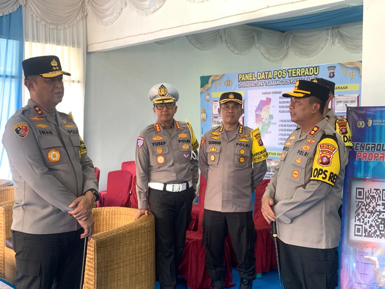 Pastikan Arus Mudik Aman, Kapolda Kalteng Tinjau Pos Pengamanan Operasi Ketupat 2026 di Barito Timur