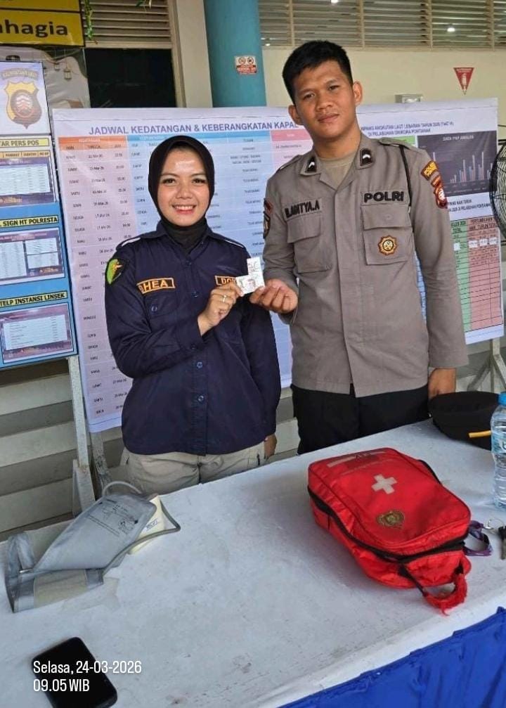 Jaga Stamina Saat Ops Ketupat Kapuas 2026, Sidokkes Polresta Pontianak Periksa Kesehatan dan Beri Vitamin Personel Pospam