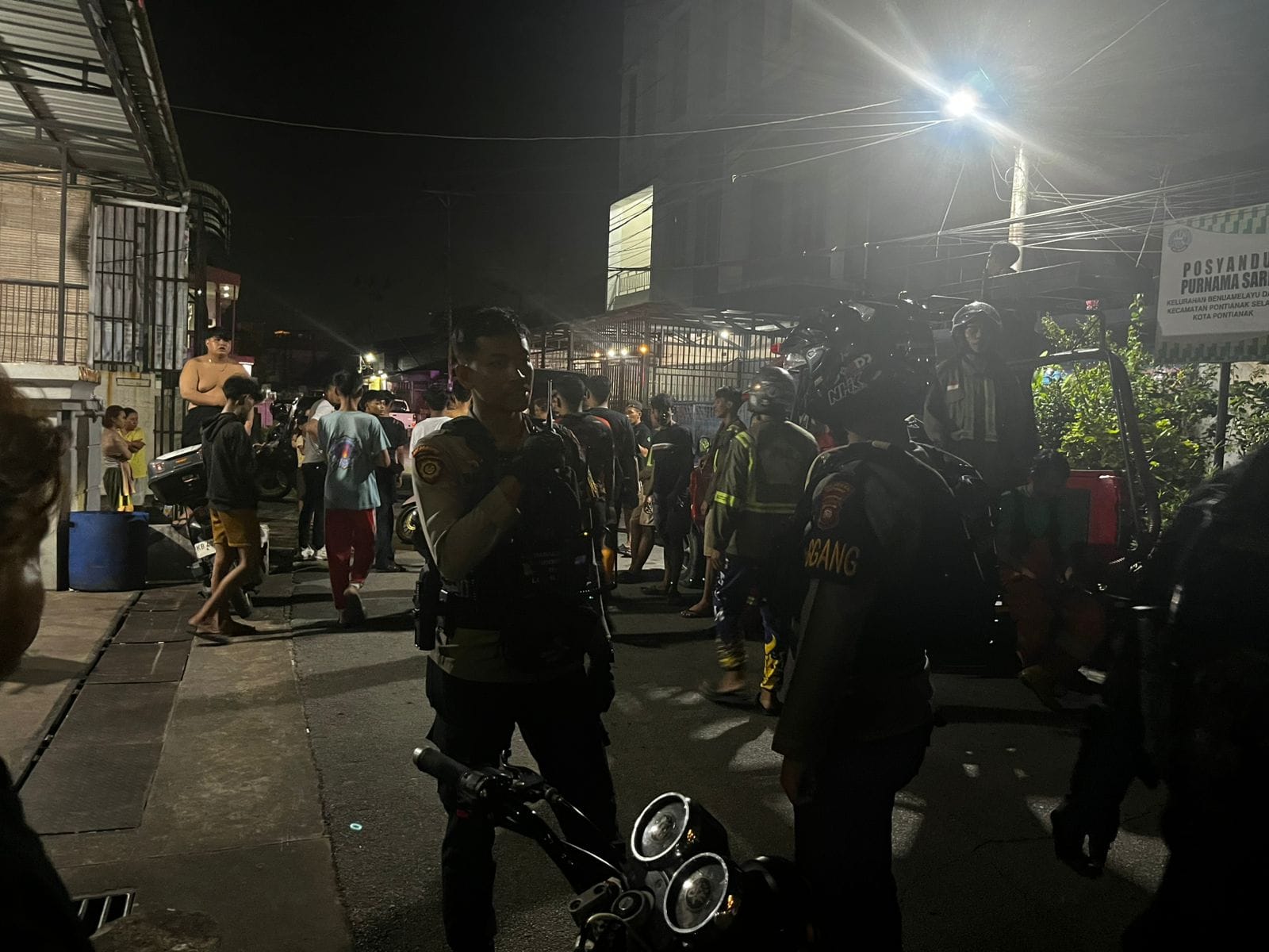 Tindak Lanjut Aduan Masyarakat, Patroli Enggang Polresta Pontianak Langsung Amankan Situasi Ricuh di Jalan Tanjungpura