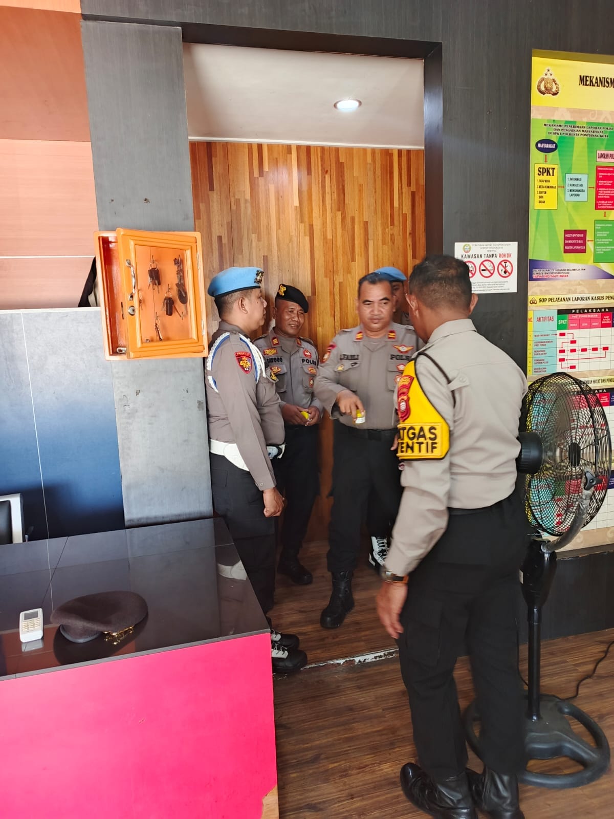 Cegah Penyalahgunaan Narkoba, Sat Samapta Polresta Pontianak Gelar Tes Urine Personel