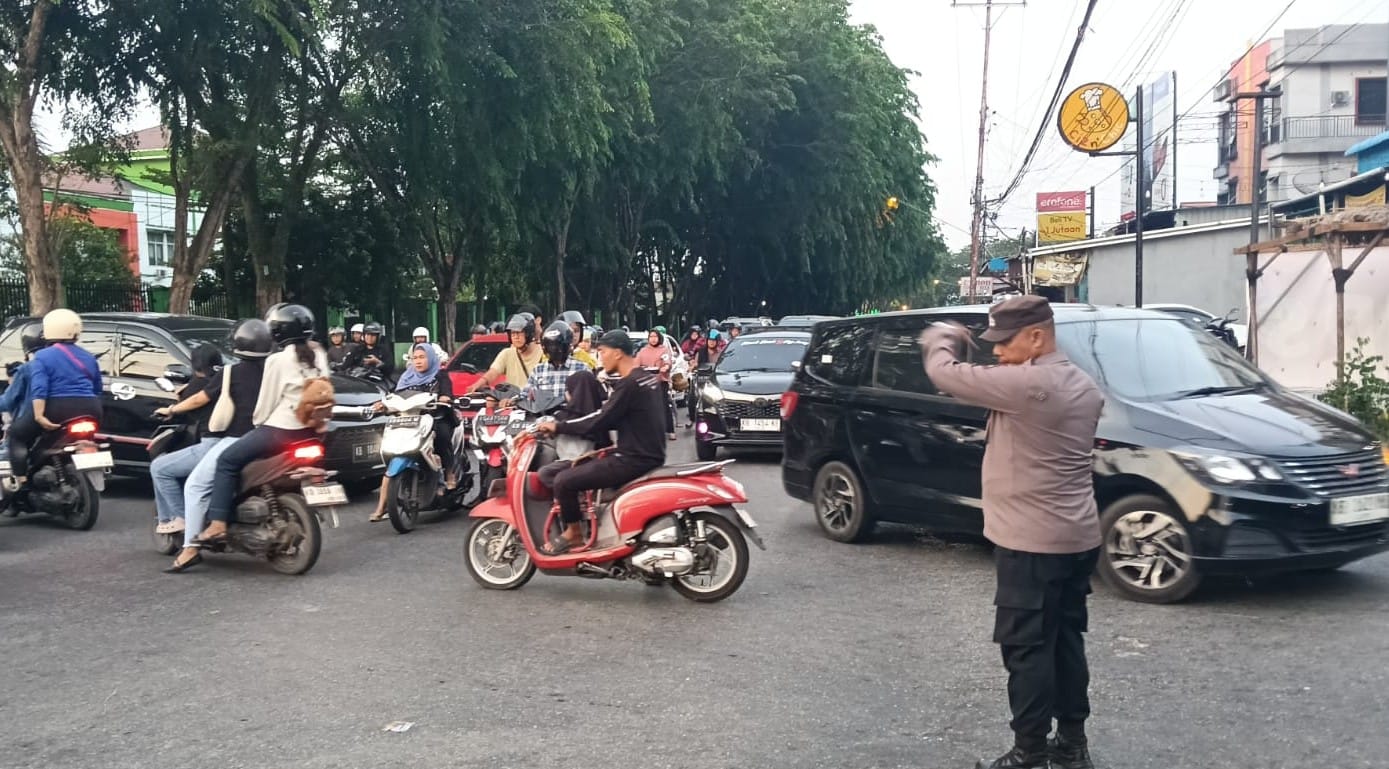 KRYD Digelar, Personel Pos Pam Kota Baru Pastikan Arus Lalu Lintas Tetap Lancar