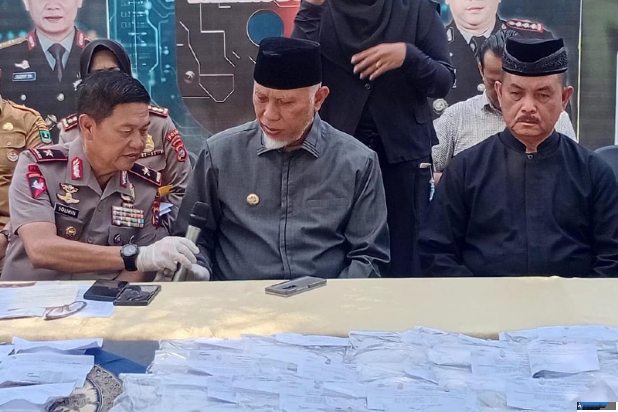 Perang Narkoba di Ranah Minang! Polda Sumbar Sikat Jaringan Sabu dalam Sebulan