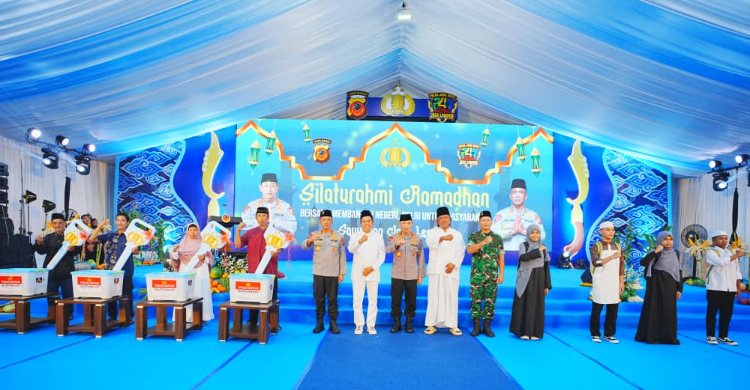 Safari Ramadan di Jabar, Kapolri Ajak Masyarakat Perkuat Persatuan